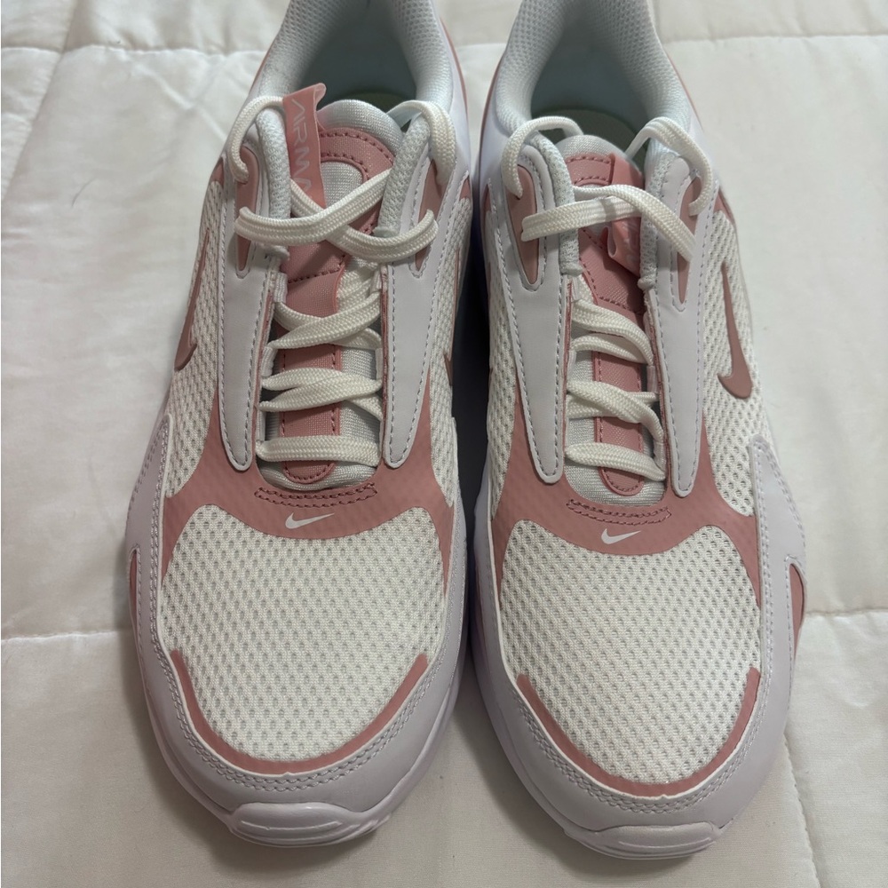Nike Women's Sneakers - White and Pink